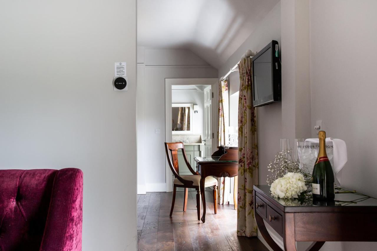 Millbrook Lodge Ballynahinch ภายนอก รูปภาพ