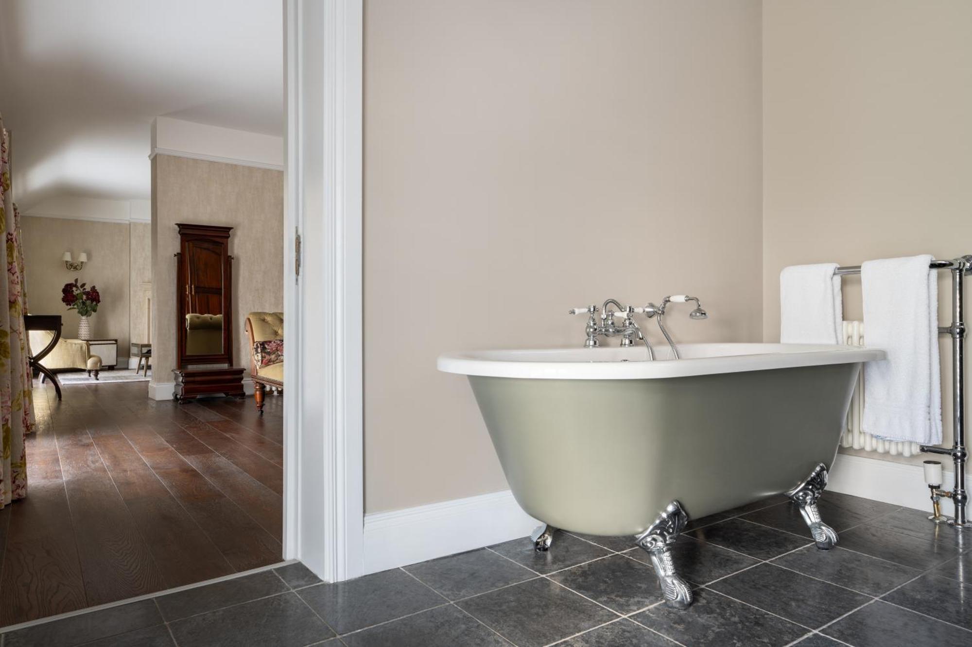 Millbrook Lodge Ballynahinch ภายนอก รูปภาพ