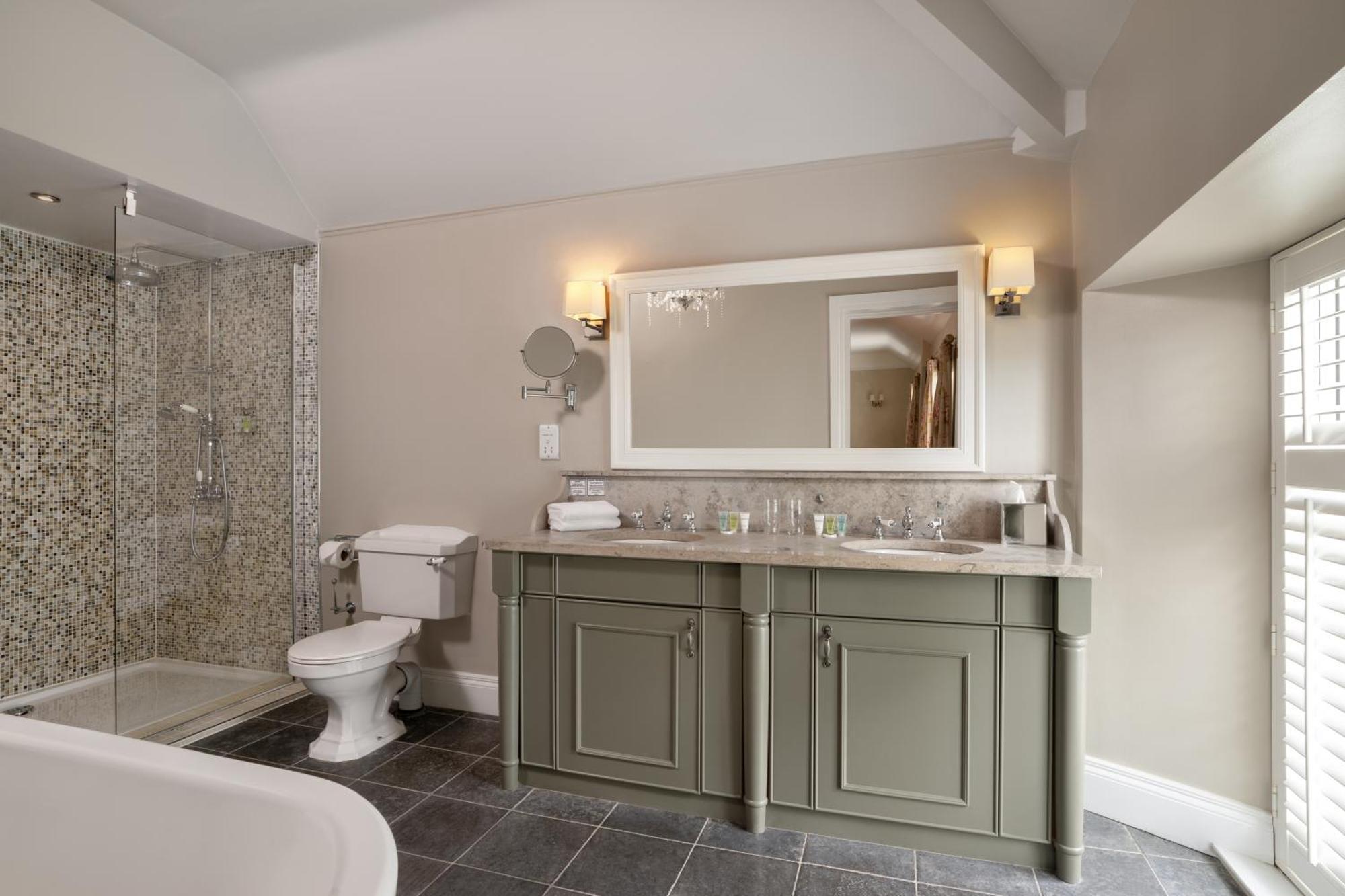 Millbrook Lodge Ballynahinch ภายนอก รูปภาพ